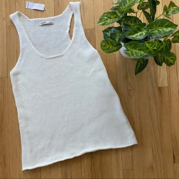 Old Navy Textured Knit Scoop-Neck White Tank Top Size M - Picture 6 of 6